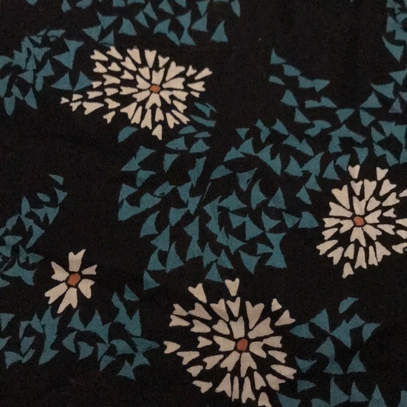 Margo Belle Designs 100%  Cotton Floral Top - Picture 5 of 8